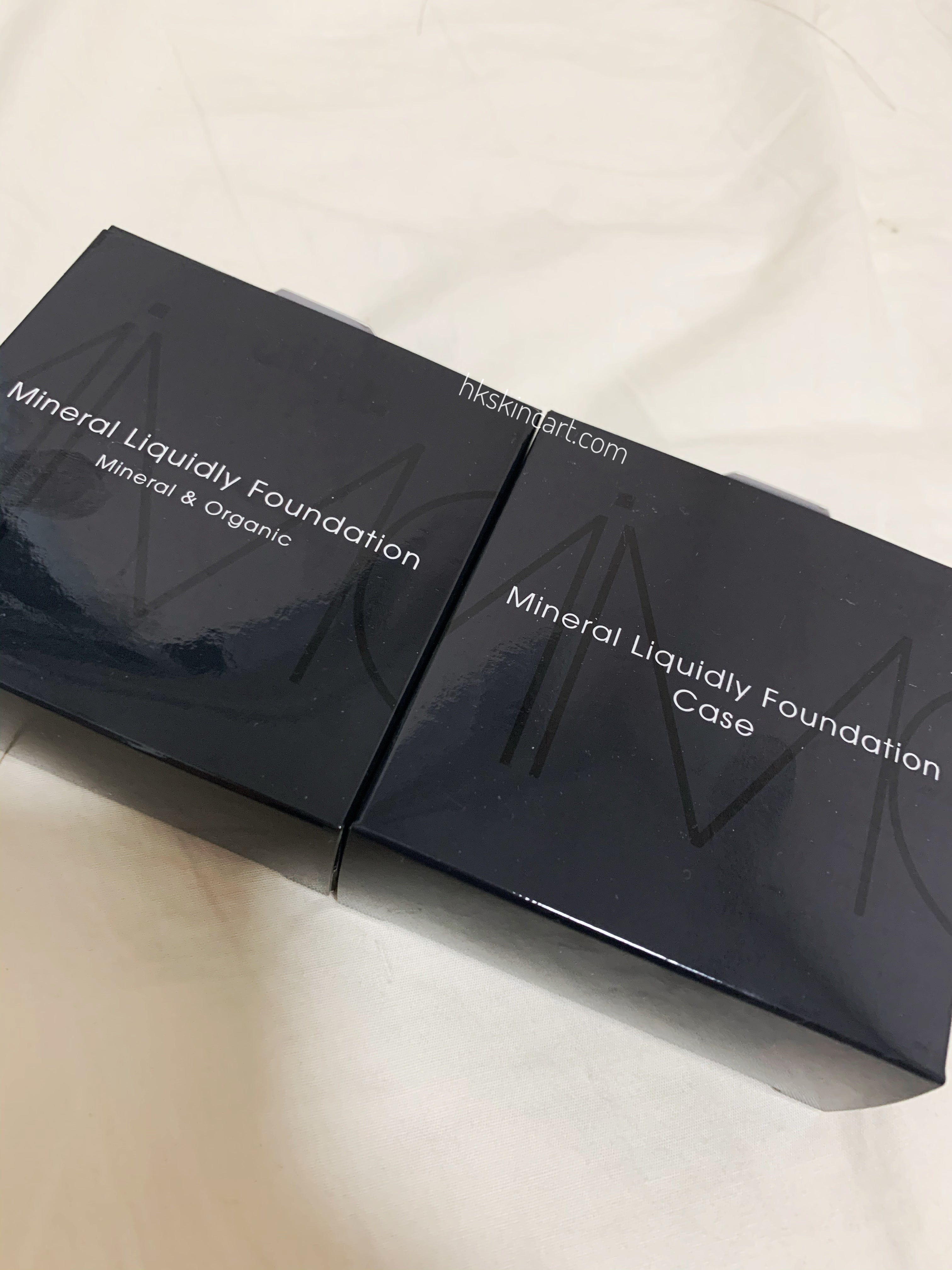 MiMC 礦物質粉底液 Mineral Liquidly Foundation SPF22 PA++ 一套兩件